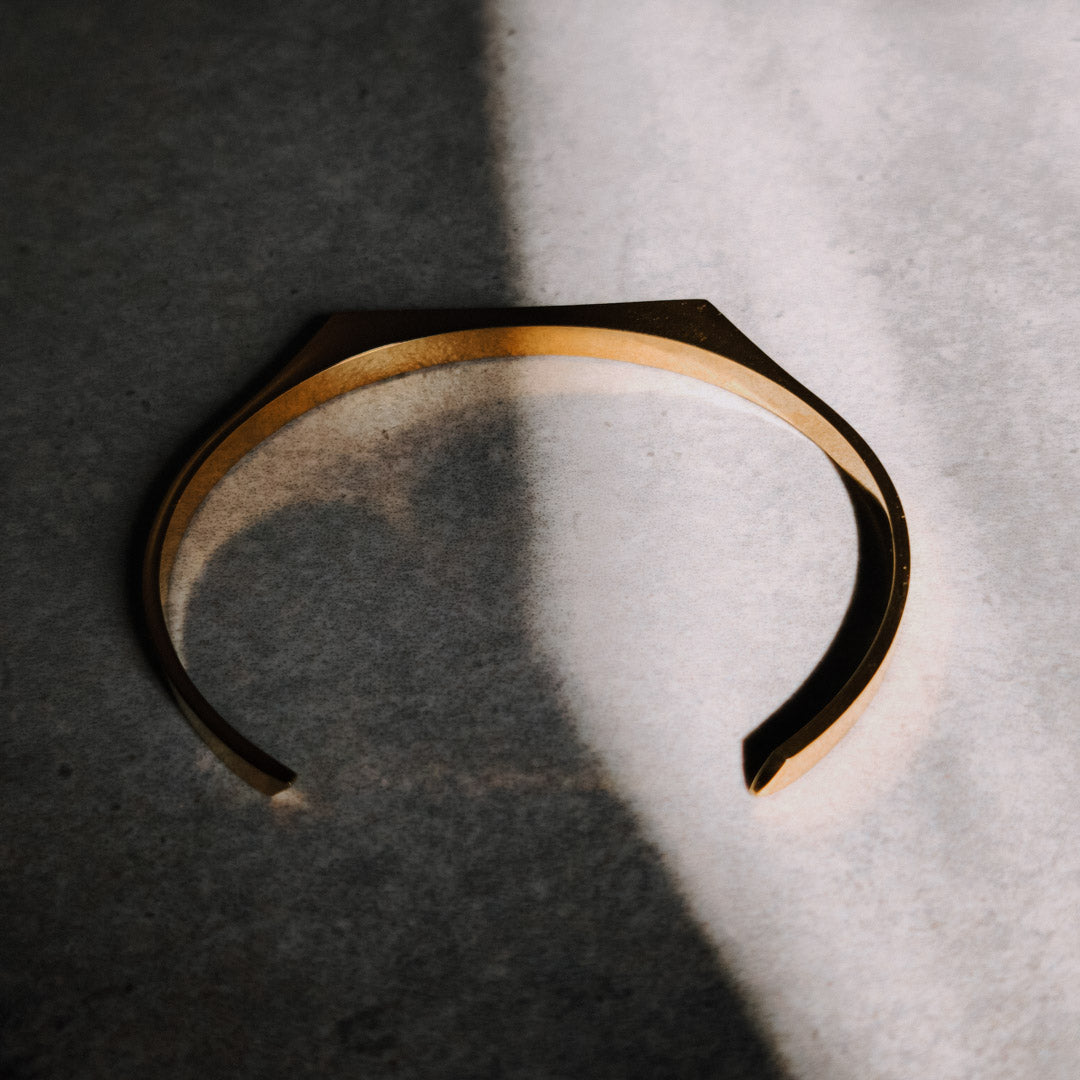 Signet Cuff Bracelet (Gold)