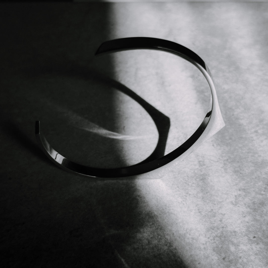 Signet Cuff Bracelet (Silver)
