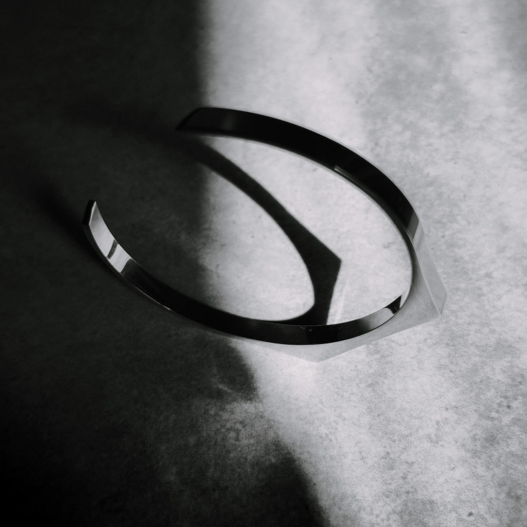 Signet Cuff Bracelet (Silver)