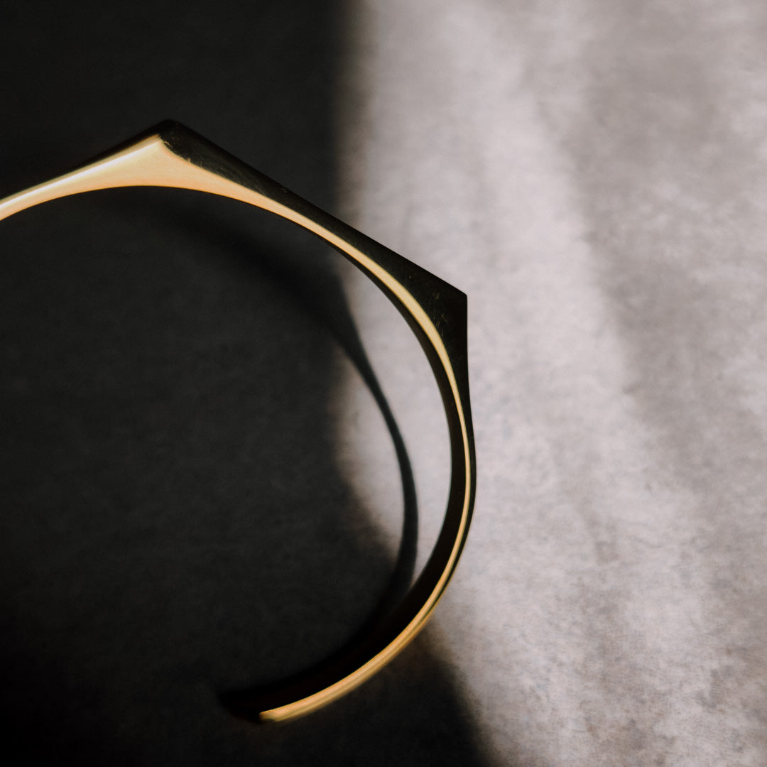 Signet Cuff Bracelet (Gold)