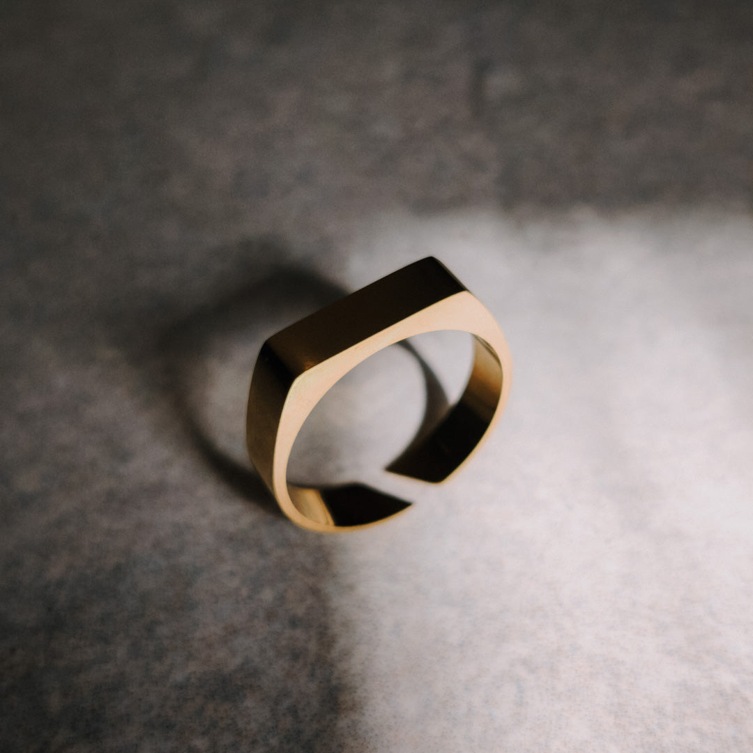 Signet Ring (Gold)