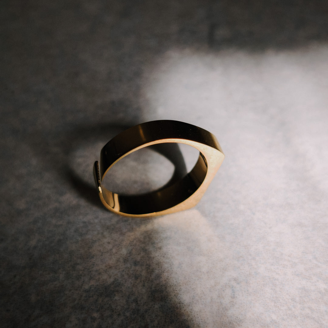 Signet Ring (Gold)