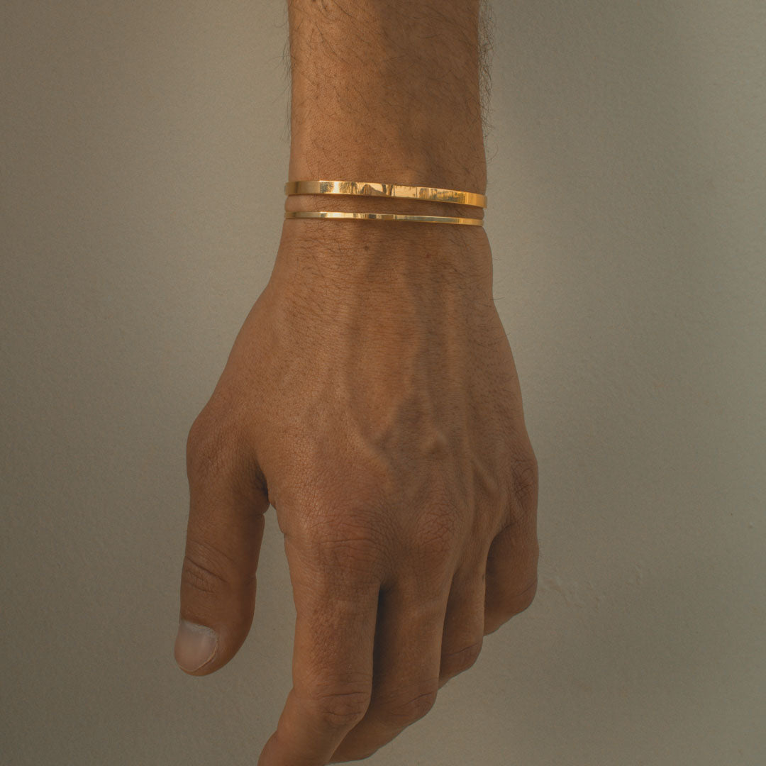 Minimal Cuff Bracelet (Gold)