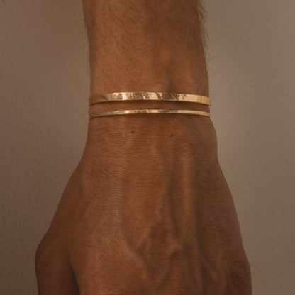 Minimal Cuff Bracelet (Gold)