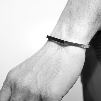 Signet Cuff Bracelet (Silver)