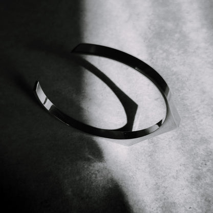 Signet Cuff Bracelet (Silver)